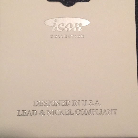 NEW. Coastal Black Jewelers Rope with Acrylic Drop - Picture 5 of 6